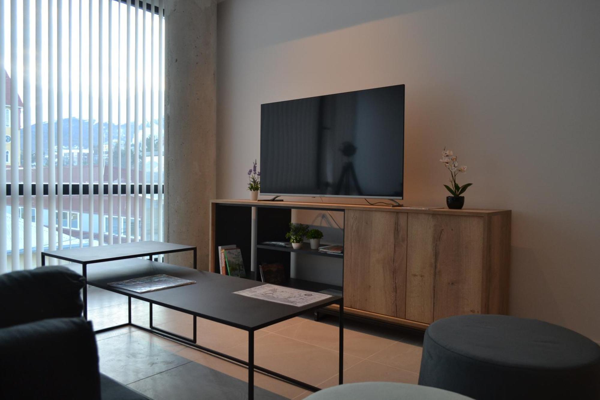 54 Diseno Urbano Apartment *