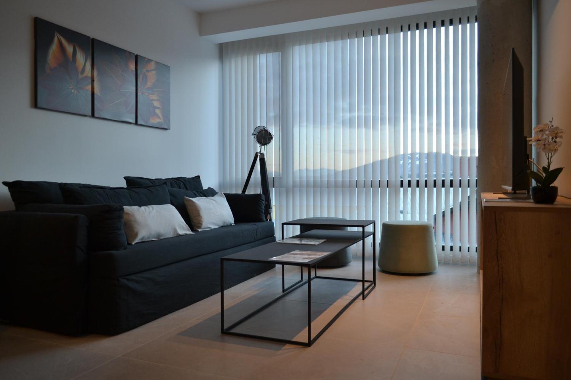 54 Diseno Urbano Apartment *