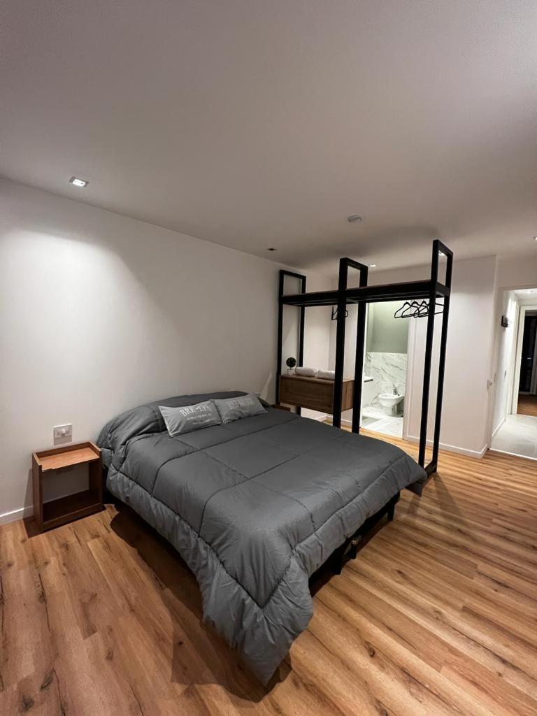 54 Diseno Urbano Apartment *